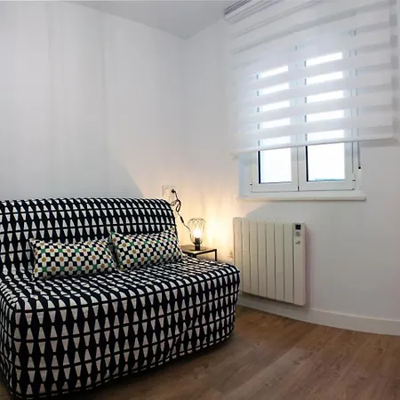 Moderno Piso En By Bebalmy