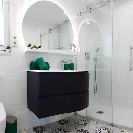 Moderno Piso En By Bebalmy 奥维耶多